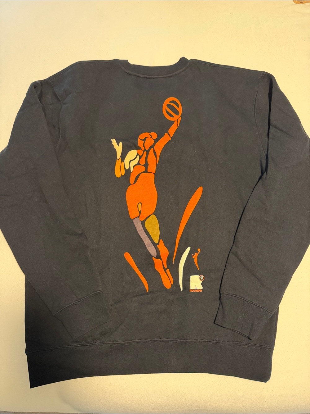 Women’s Black Graphic Basketball Crewneck Sweatera - WNBA